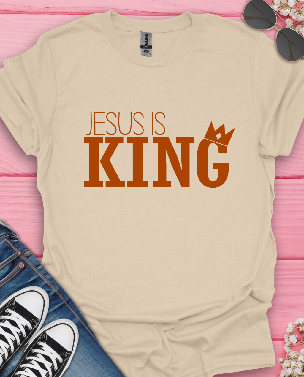 Jesus Is King  T-Shirt