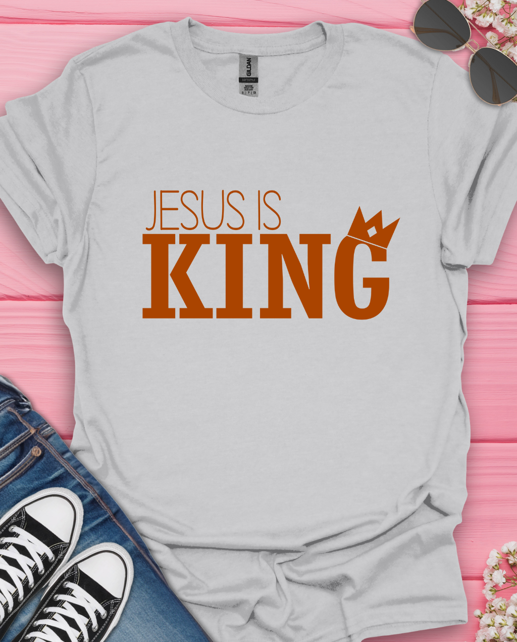 Jesus Is King  T-Shirt