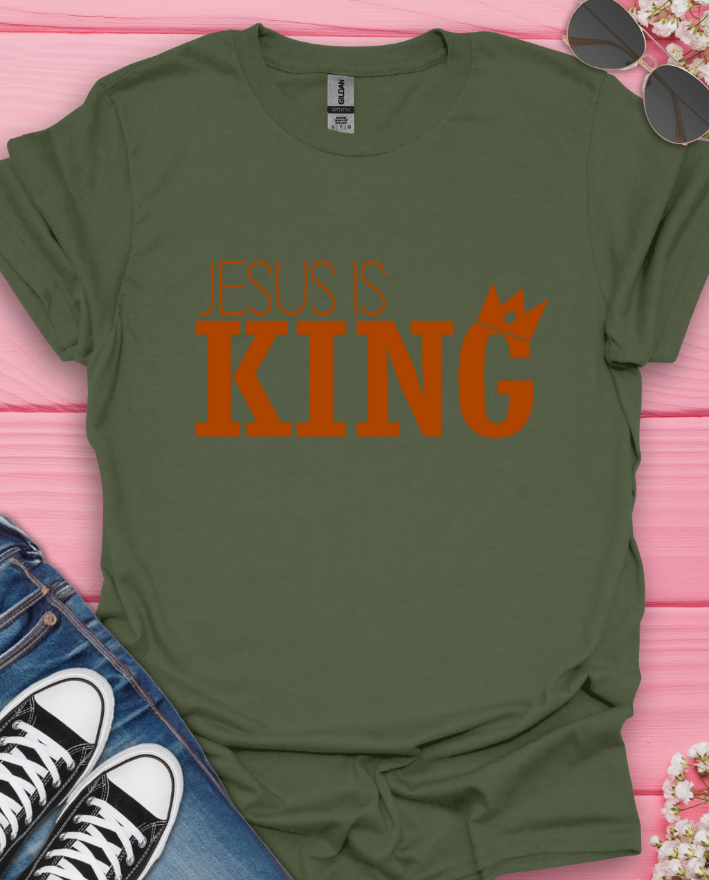 Jesus Is King  T-Shirt