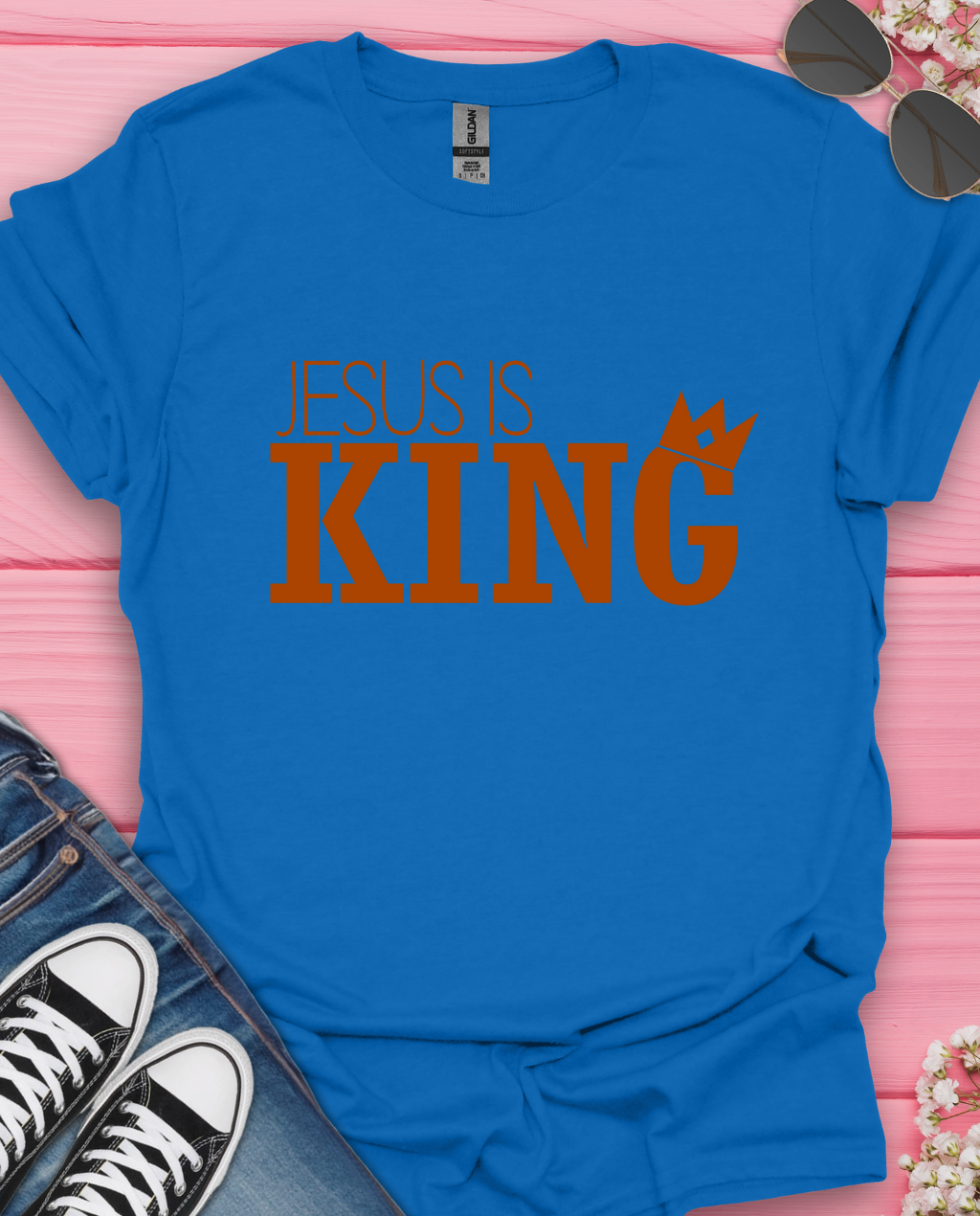 Jesus Is King  T-Shirt